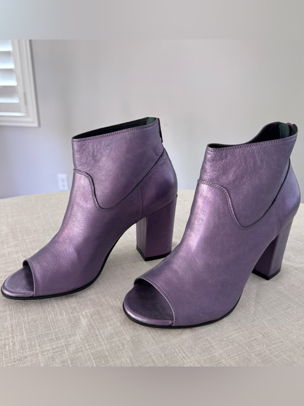 Claire Venezia Metallic Purple Leather Peep Toe Ankle Booties EU 37 - Picture 3 of 15